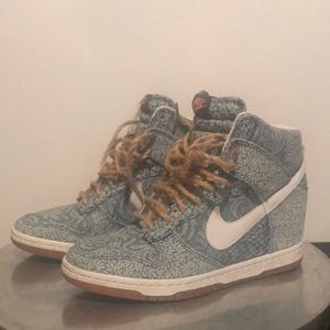 women’s Nike wedge sneakers
